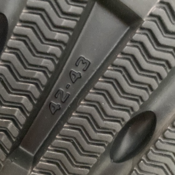 Black Platform Slides - Picture 5 of 6